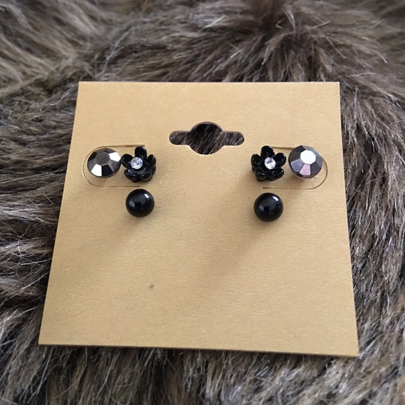 Vintage set of three pairs pierced earrings - Picture 2 of 4